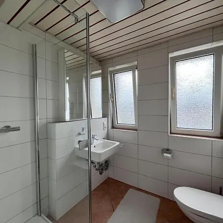 In Gepflegter - In Der Naehe Des Bahnhofs - 3 Homestay