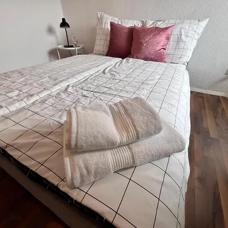 In Gepflegter - In Der Naehe Des Bahnhofs - 3 Homestay Paderborn