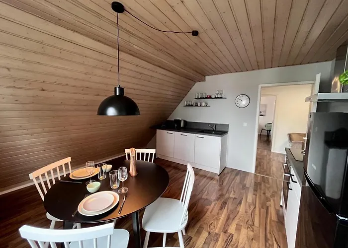 Privat bolig In Gepflegter - In Der Naehe Des Bahnhofs - 3 *